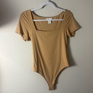 House of Harlow nude tan bodysuit short sleeve size small